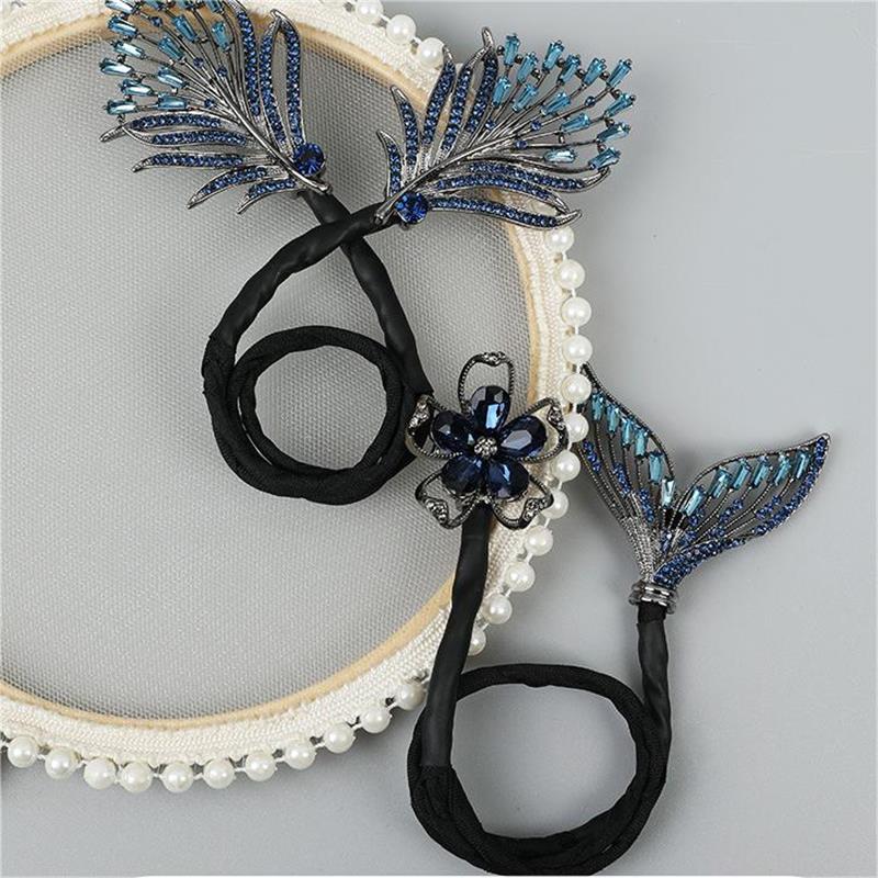 Barrette à cheveux avec fleur en strass
